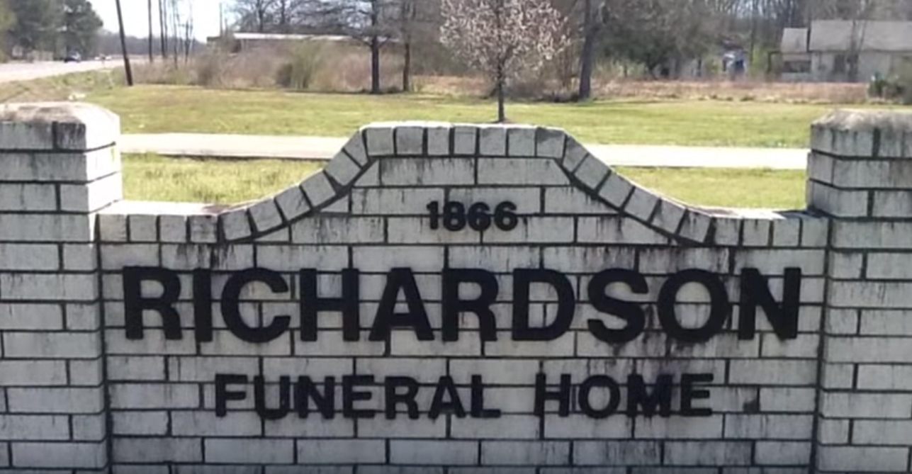 Contact Us – Richardson Funeral Home
